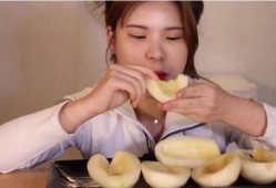 美女吃瓜真甜视频下载免费,美女吃瓜真甜视频，甜蜜瞬间尽收眼底